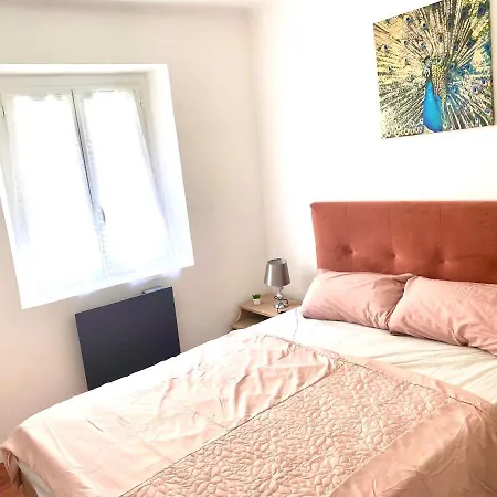 Apartment Charmant Logement